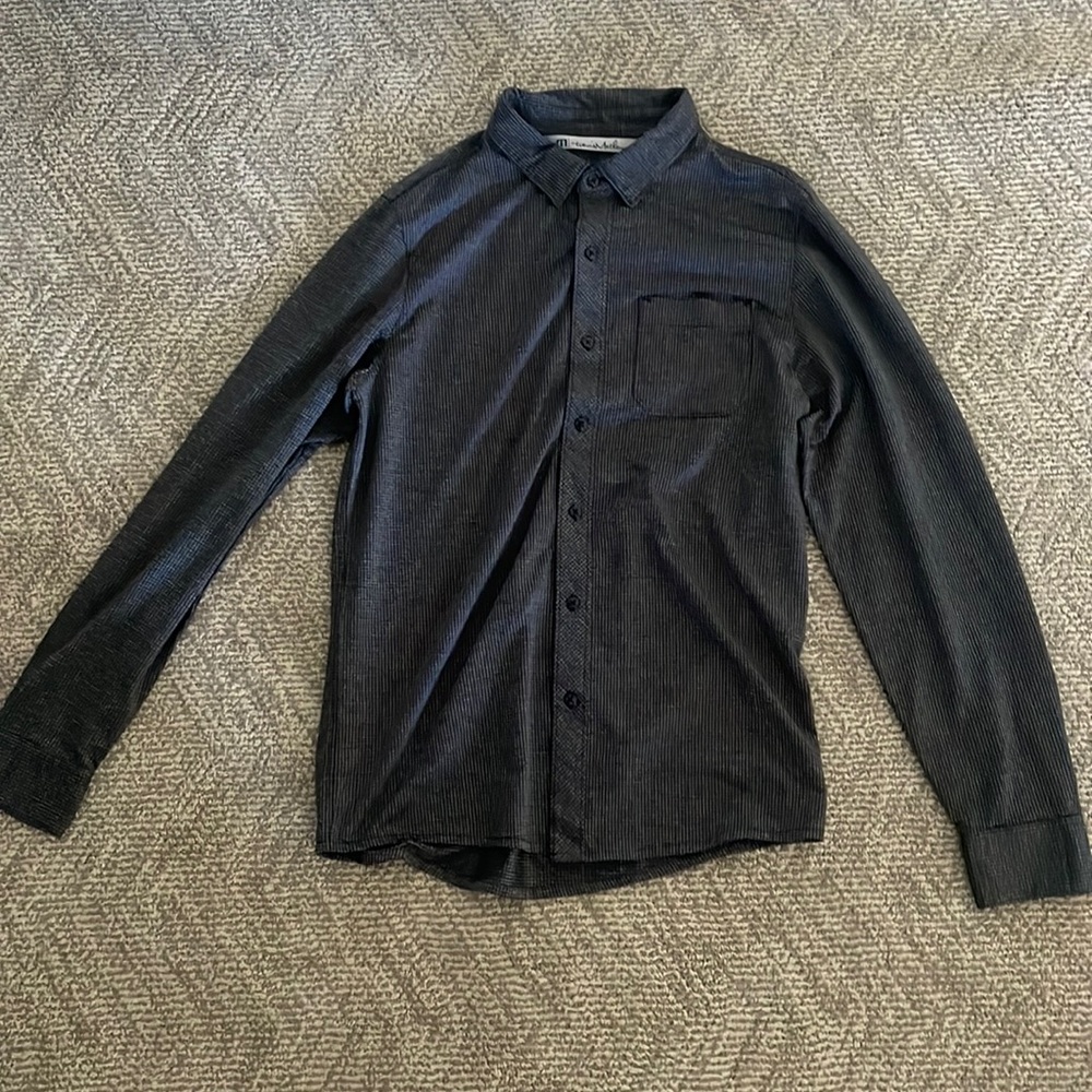 Travis Mathew Preformance Long Sleeve Button Up